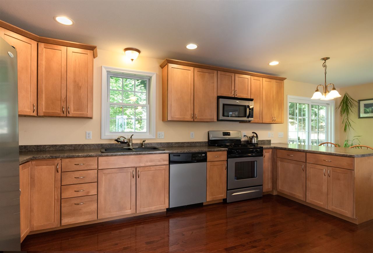 48 Sofia Way Nottingham, NH 03290 - Photo 7 of 35