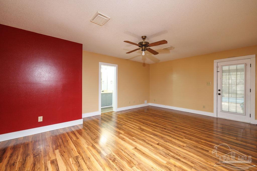 5425 Windham Road Milton, FL 32570 - Photo 10 of 22