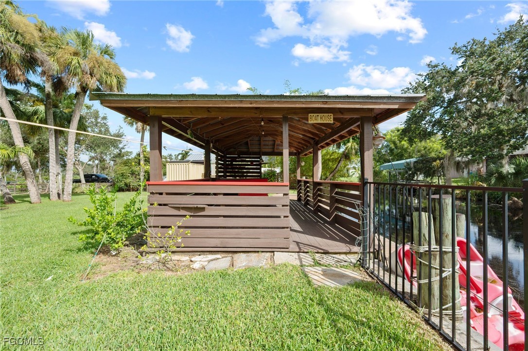 1981 Carbonata Drive Alva, FL 33920 - Photo 37 of 50 a view of outdoor space