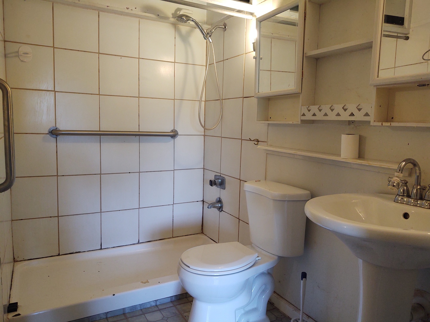 1045 Ozark Road Ozark, IL 62972 - Photo 15 of 17 a bathroom with a sink and toilet