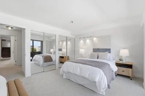 $1,800,000 | 685 High Street, Unit 5A, Palo Alto, CA 94301