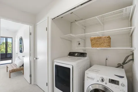 $1,800,000 | 685 High Street, Unit 5A, Palo Alto, CA 94301