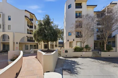 $1,800,000 | 685 High Street, Unit 5A, Palo Alto, CA 94301