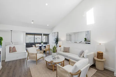 $1,800,000 | 685 High Street, Unit 5A, Palo Alto, CA 94301