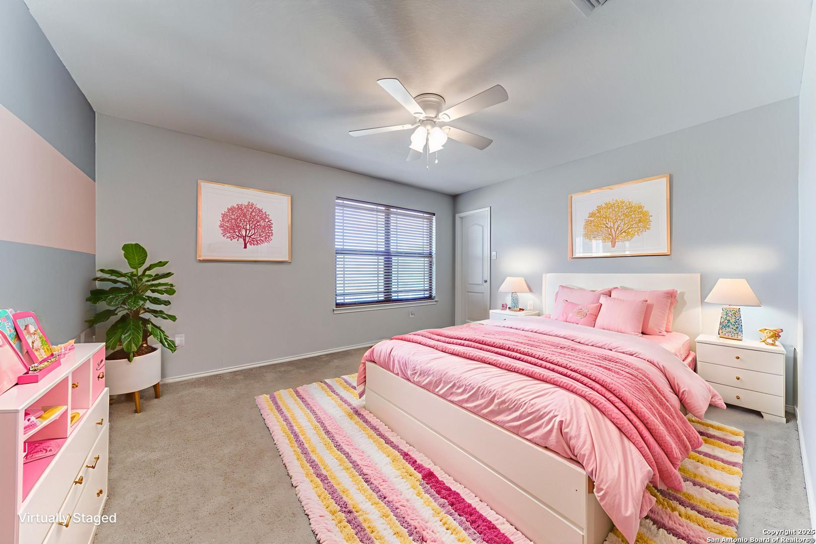 153 Rattlesnake Bluff Boerne, TX 78006 - Photo 12 of 18 a bedroom with a bed and a chandelier