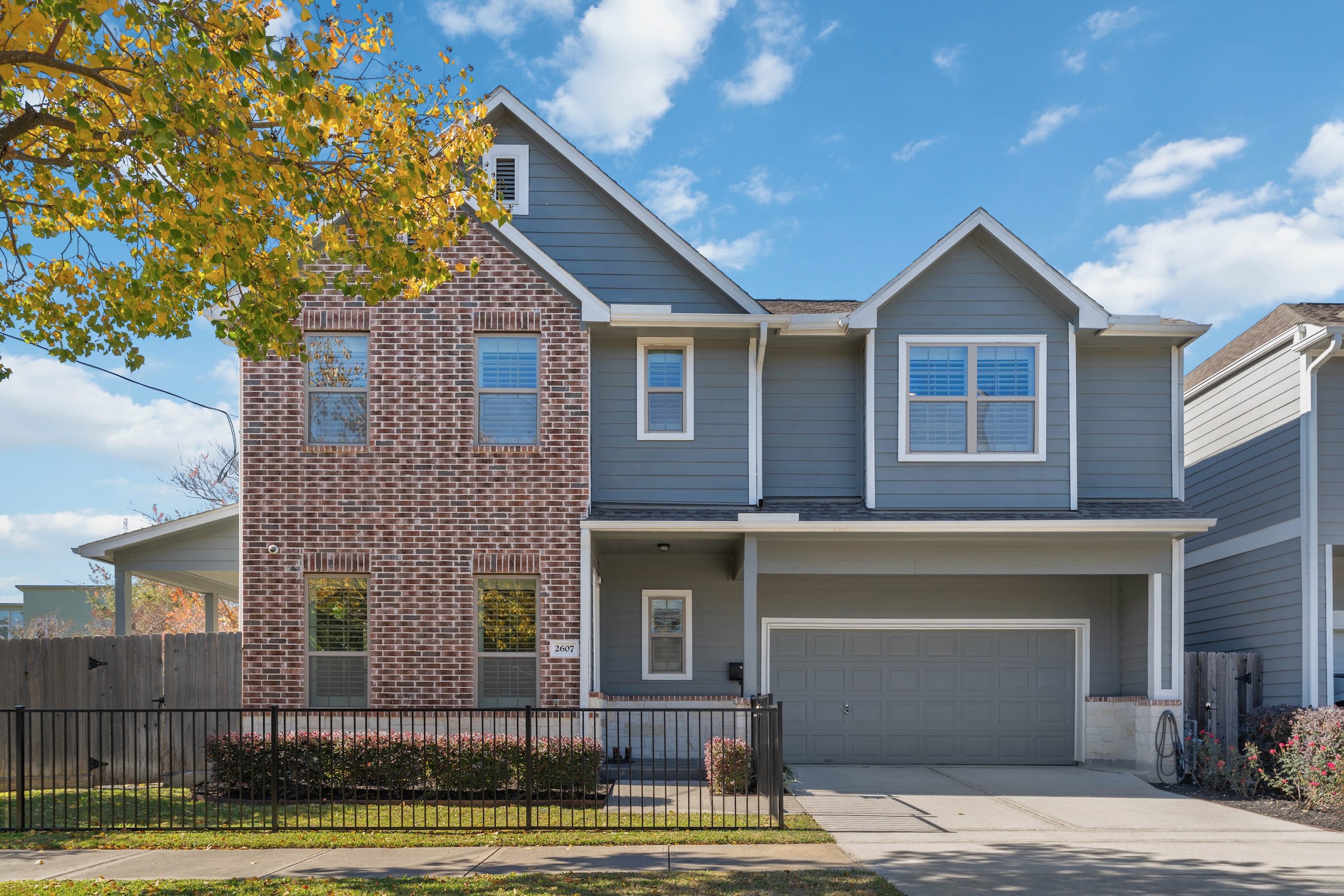 2607 Nicholson Street Houston, TX 77008 - Photo 1 of 29 a front view of a house with a yard