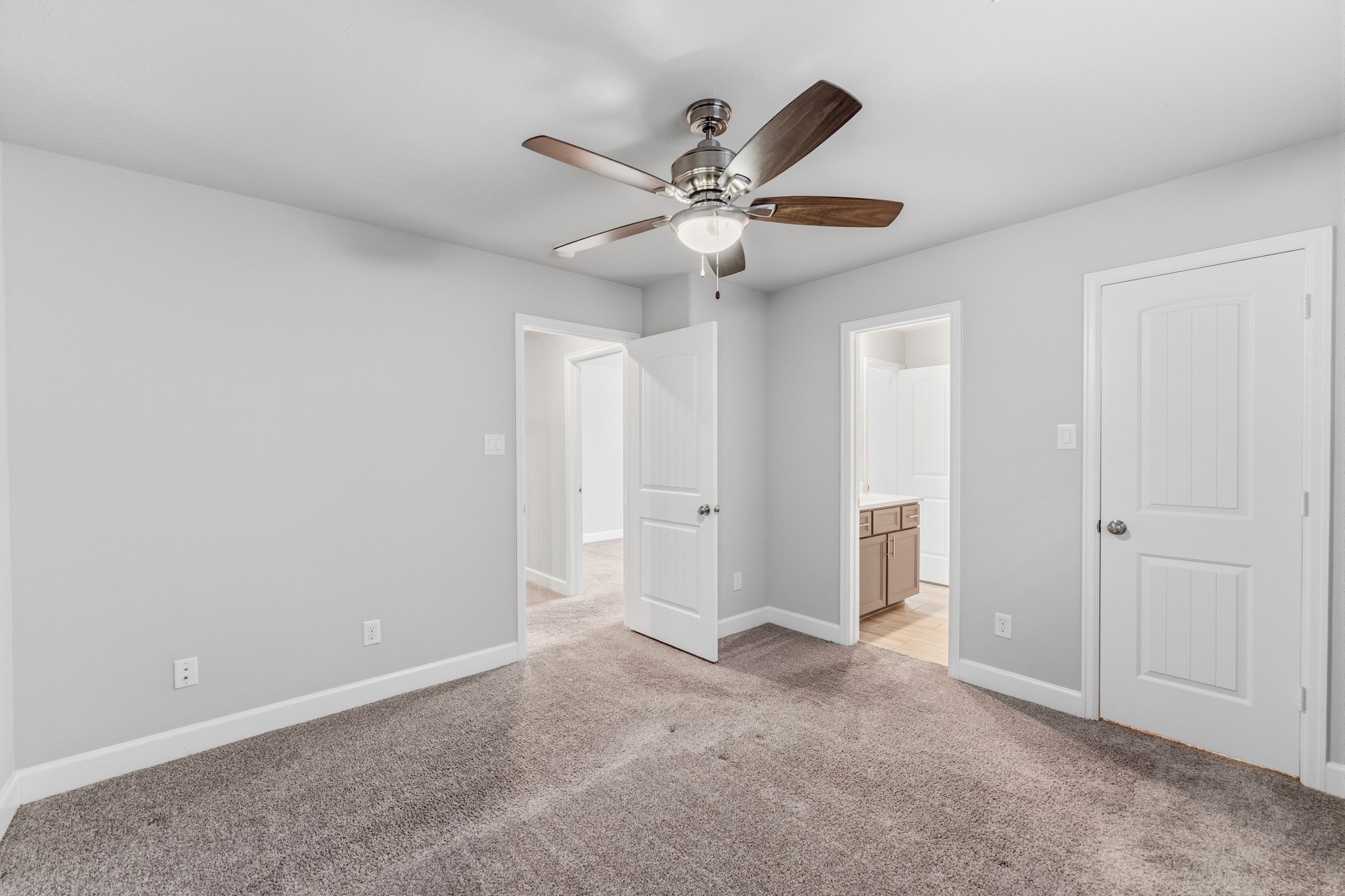 2607 Nicholson Street Houston, TX 77008 - Photo 27 of 29 a view of an empty room