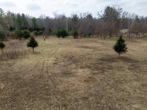 $65,000 | 55126 24th Avenue, Bangor, MI 49013