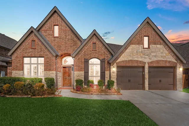 $525,000 | 3932 Pinecrest Peak Drive, Spring, TX 77386