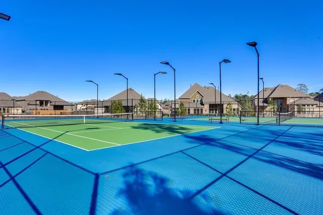 $525,000 | 3932 Pinecrest Peak Drive, Spring, TX 77386