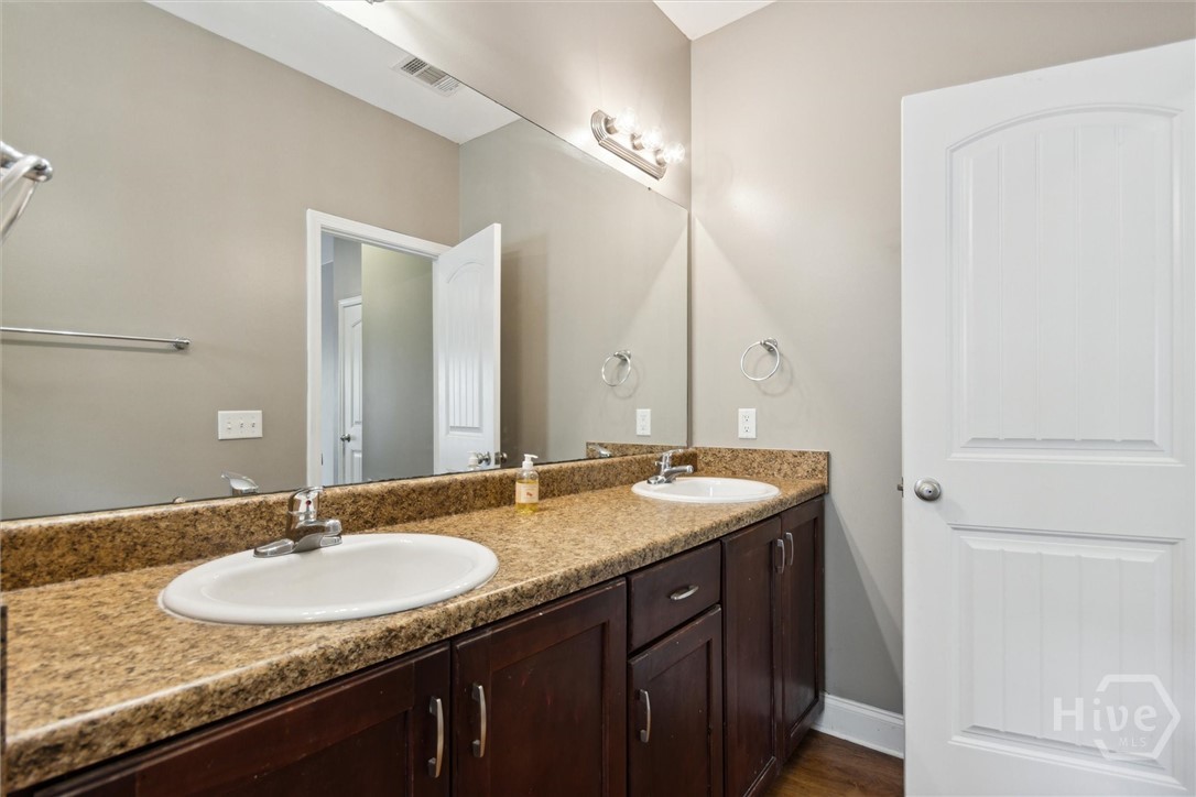 151 Waverly Way Savannah, GA 31407 - Photo 20 of 35