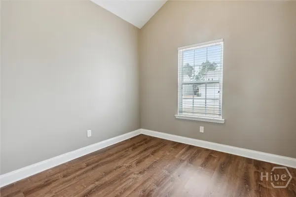 $2,200 | 151 Waverly Way, Savannah, GA 31407