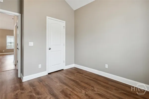 $2,200 | 151 Waverly Way, Savannah, GA 31407