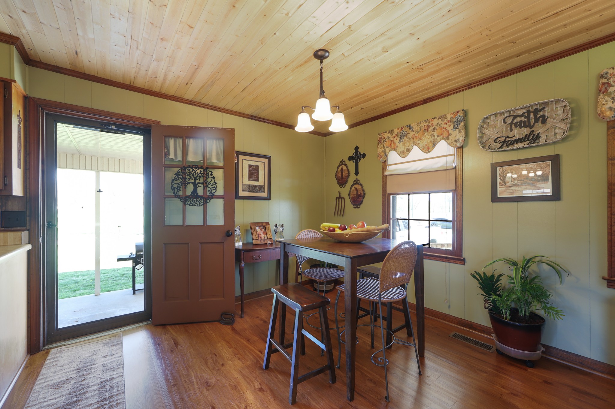 23 Wilburn Hollow Road Riddleton, TN 37151 - Photo 16 of 45 Gallery Image 16