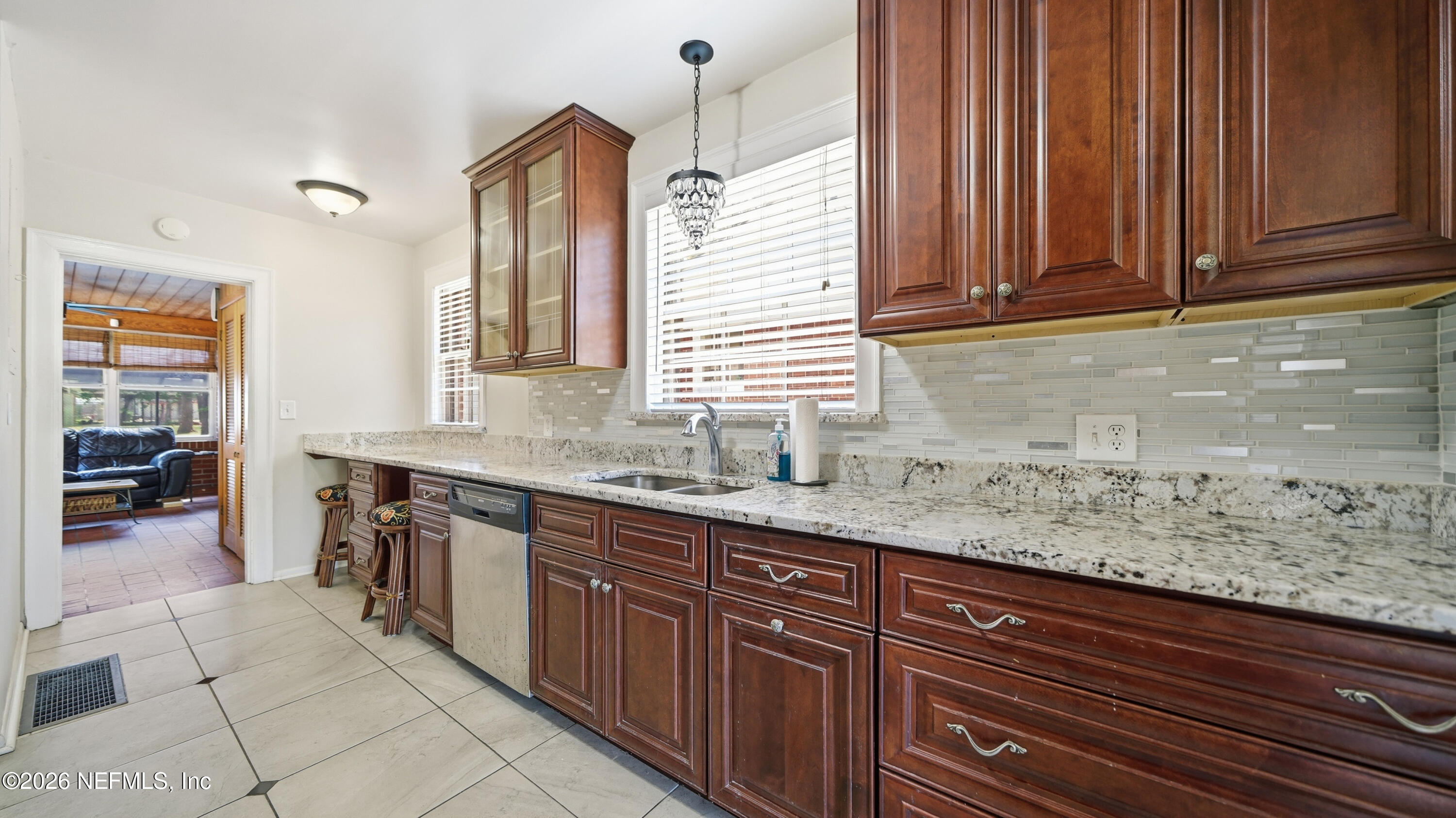 821 Old Hickory Road Jacksonville, FL 32207 - Photo 13 of 64 821 Old Hickory Road-13