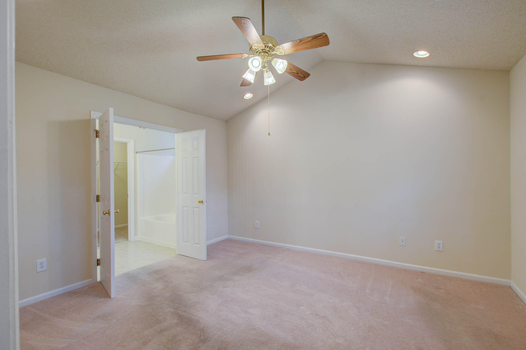 249 Eagle Ridge Road Summerville, SC 29485 - Photo 14 of 26 249 Eagle Ridge-CalSiglerPhotography (14