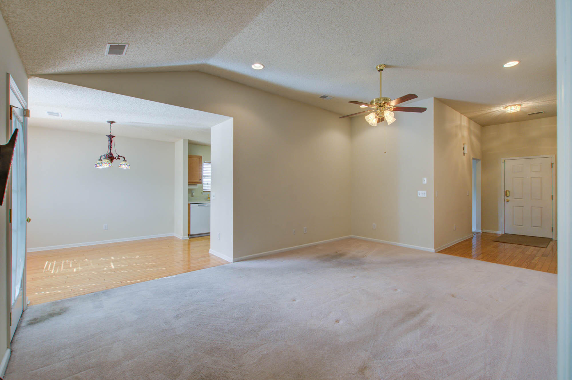 249 Eagle Ridge Road Summerville, SC 29485 - Photo 8 of 26 249 Eagle Ridge-CalSiglerPhotography (8)