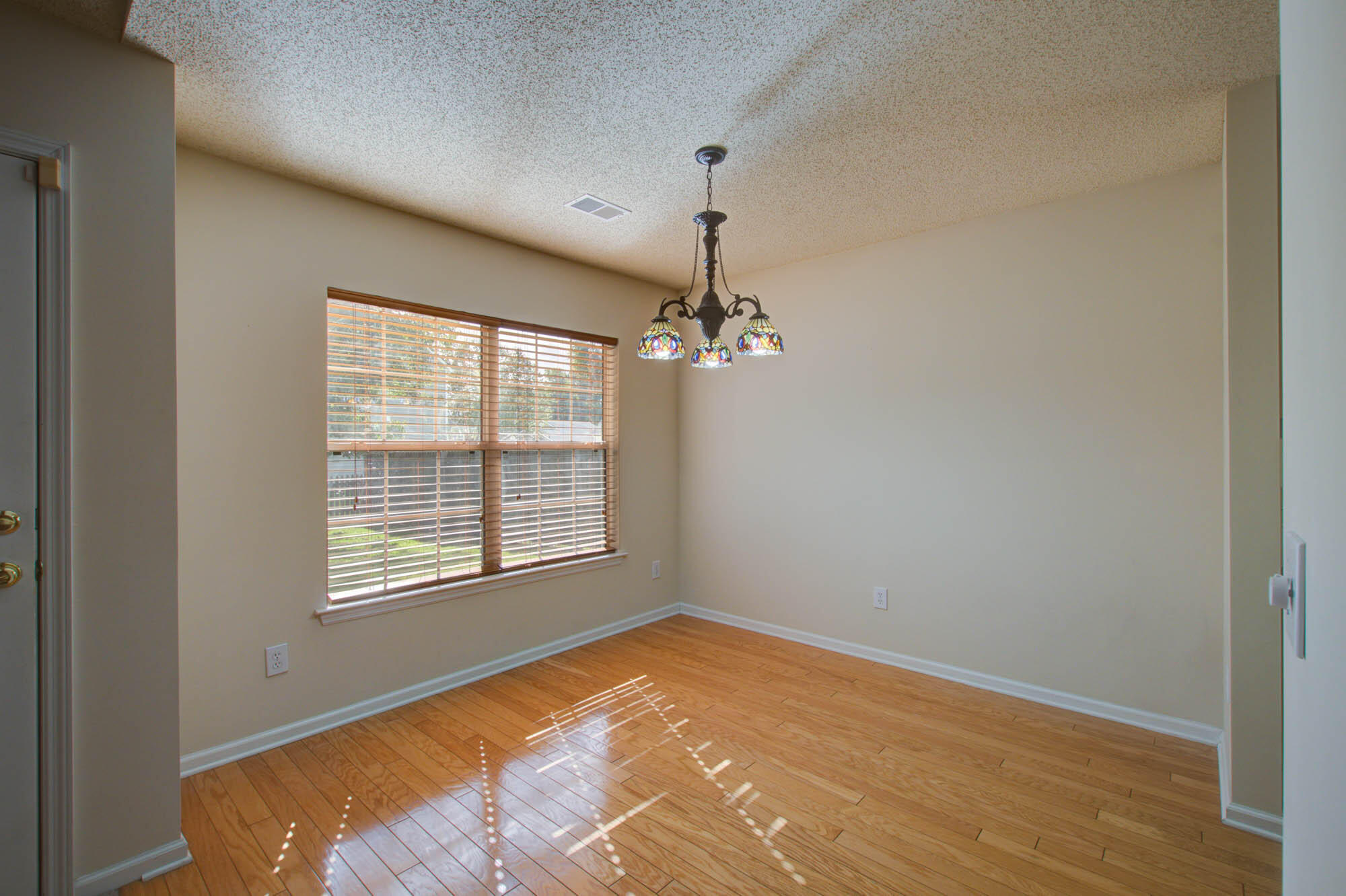 249 Eagle Ridge Road Summerville, SC 29485 - Photo 9 of 26 249 Eagle Ridge-CalSiglerPhotography (9)