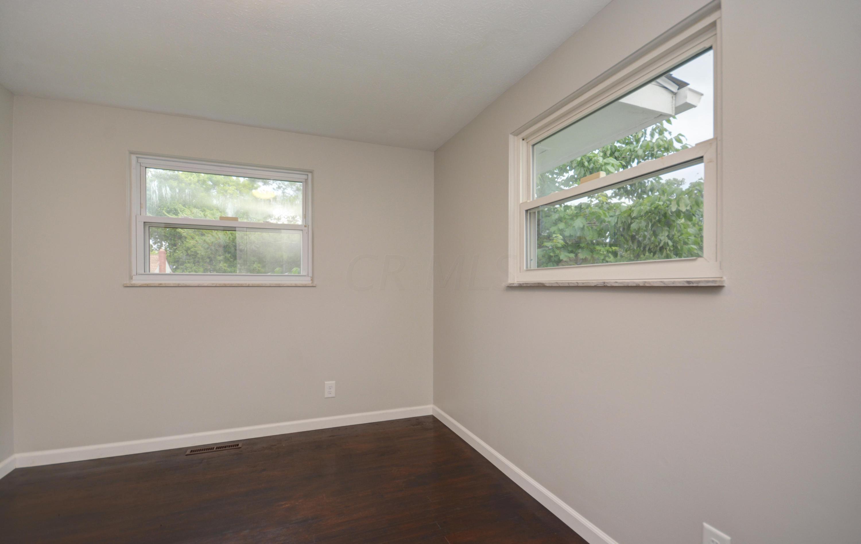 199 North Gould Road Columbus, OH 43209 - Photo 17 of 32