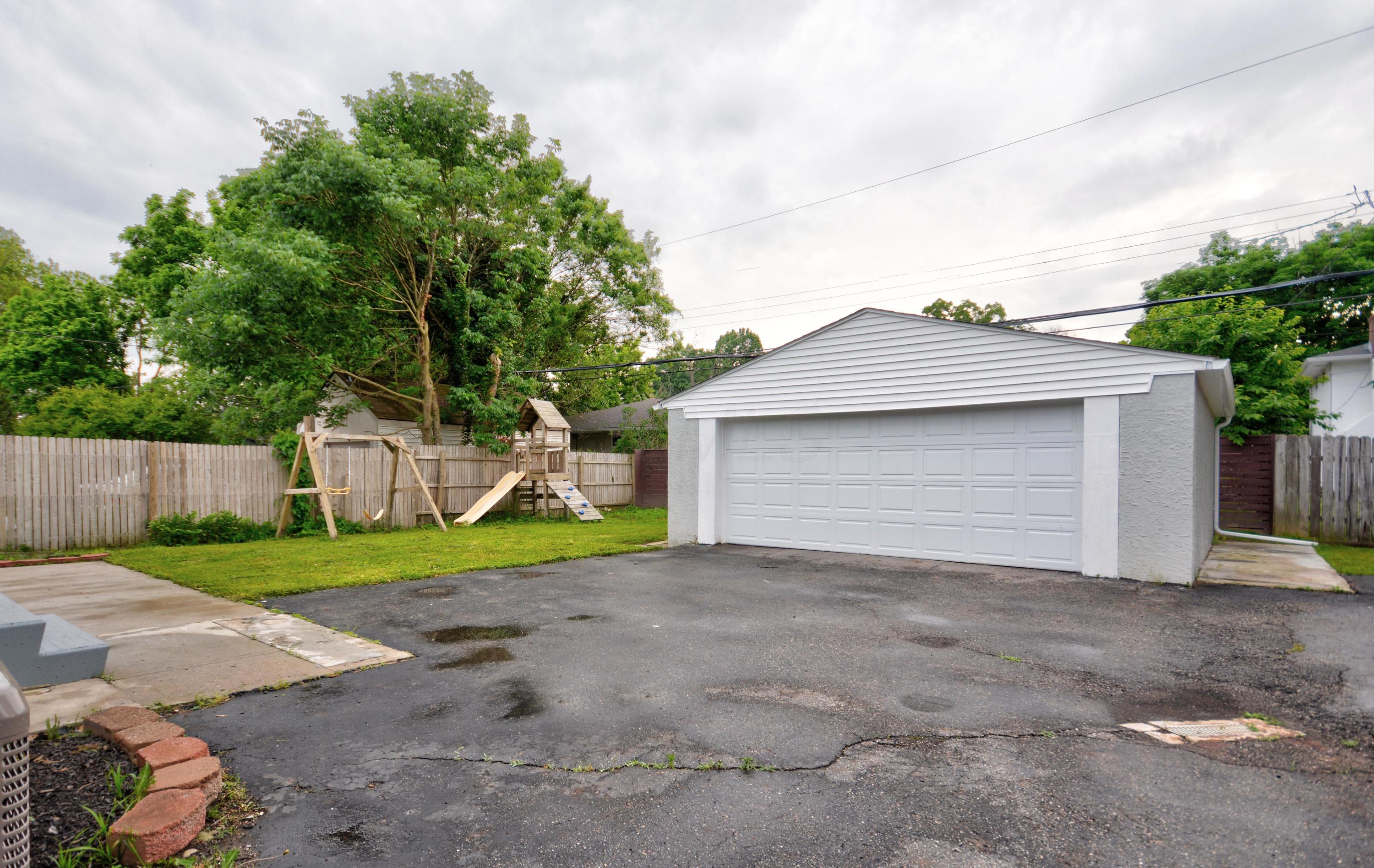 199 North Gould Road Columbus, OH 43209 - Photo 31 of 32