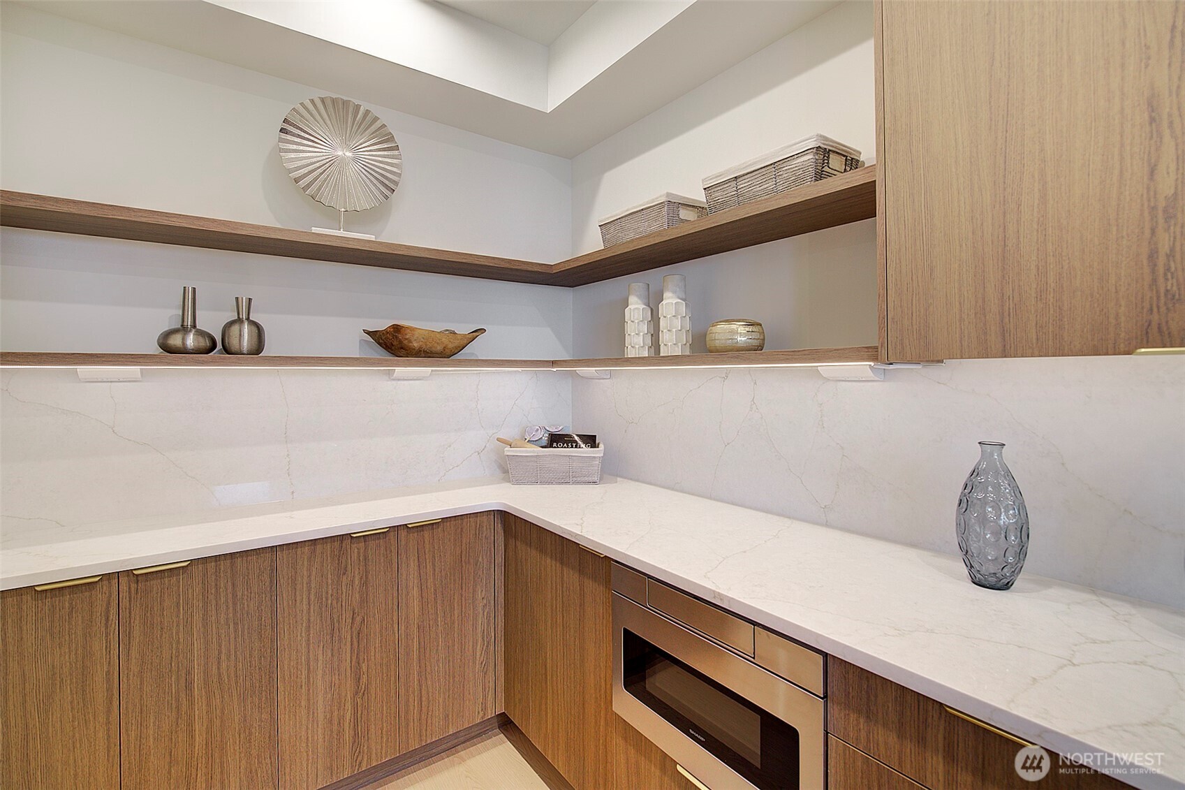 7341 California Avenue Southwest Seattle, WA 98136 - Photo 15 of 40