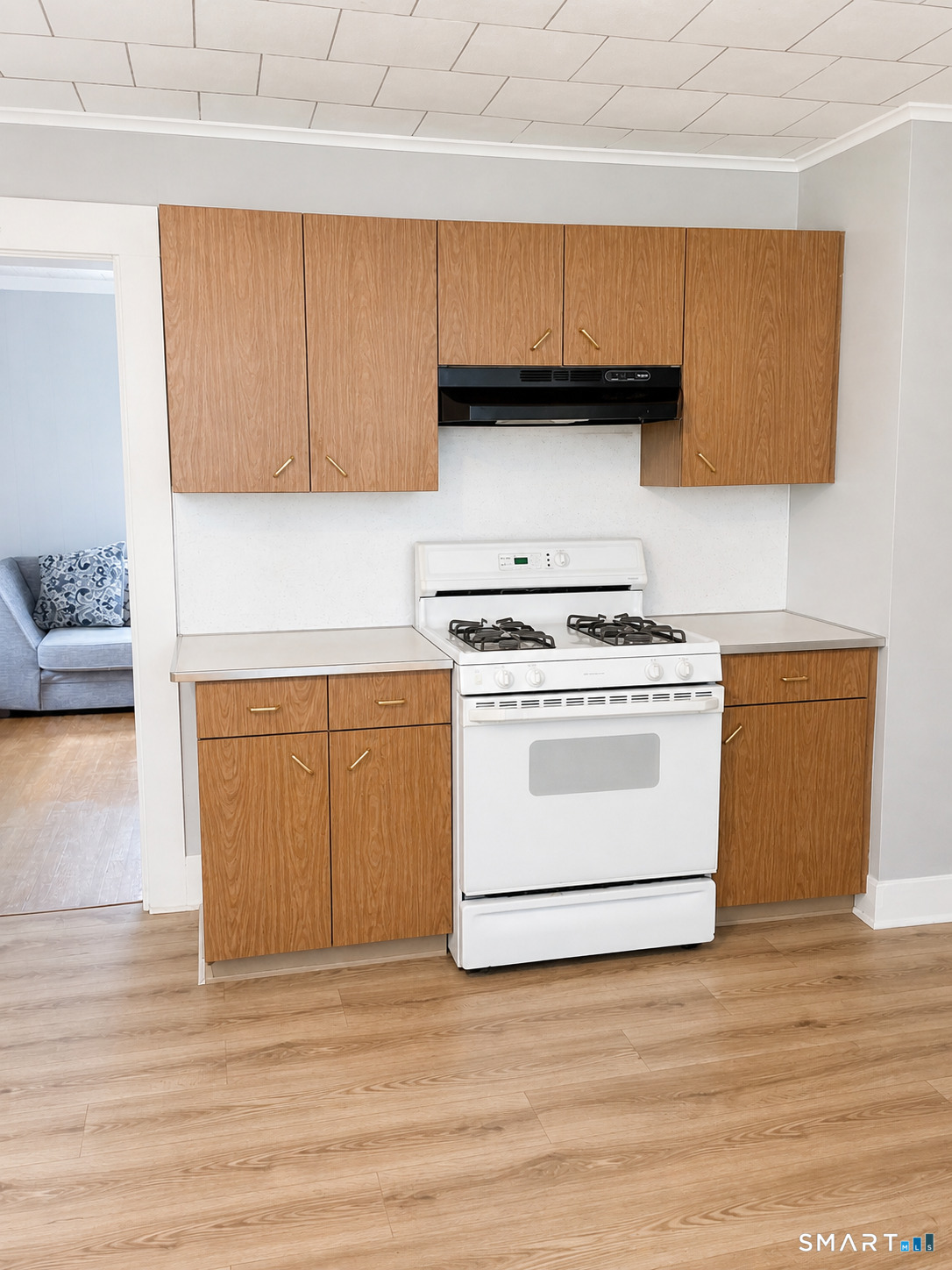 29 Clairmont Avenue, Unit 1 Waterbury, CT 06708 - Photo 2 of 8