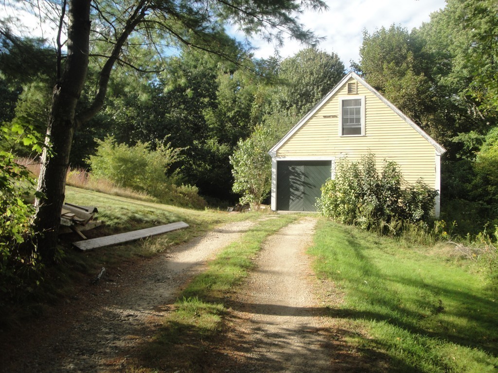 237 Main Street Boxford, MA 01921 - Photo 3 of 24