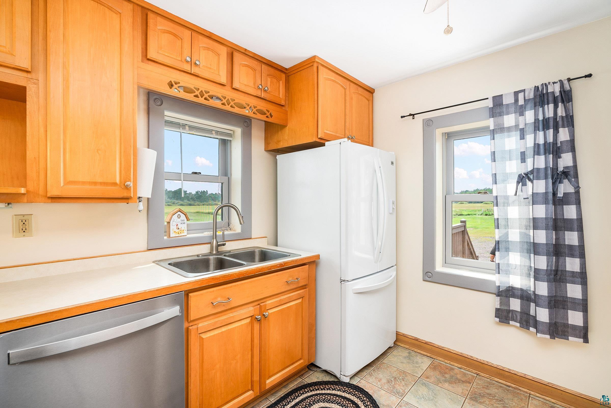 1751 Big Rock Road Two Harbors, MN 55616 - Photo 8 of 48 Gallery Image 8