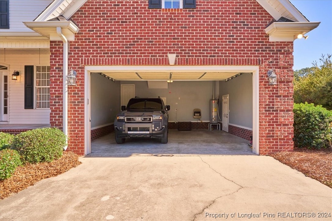 512 Maple Leaf Way Lumberton, NC 28358 - Photo 45 of 50 a view of a car garage