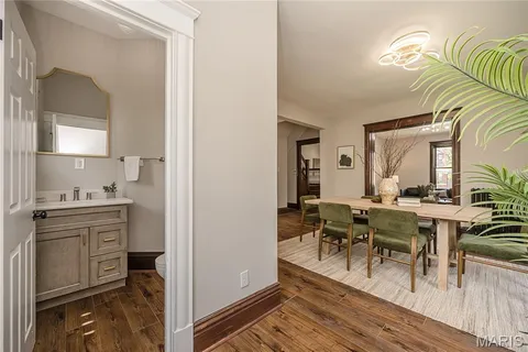 $525,000 | 2910 Allen Avenue, St. Louis, MO 63104