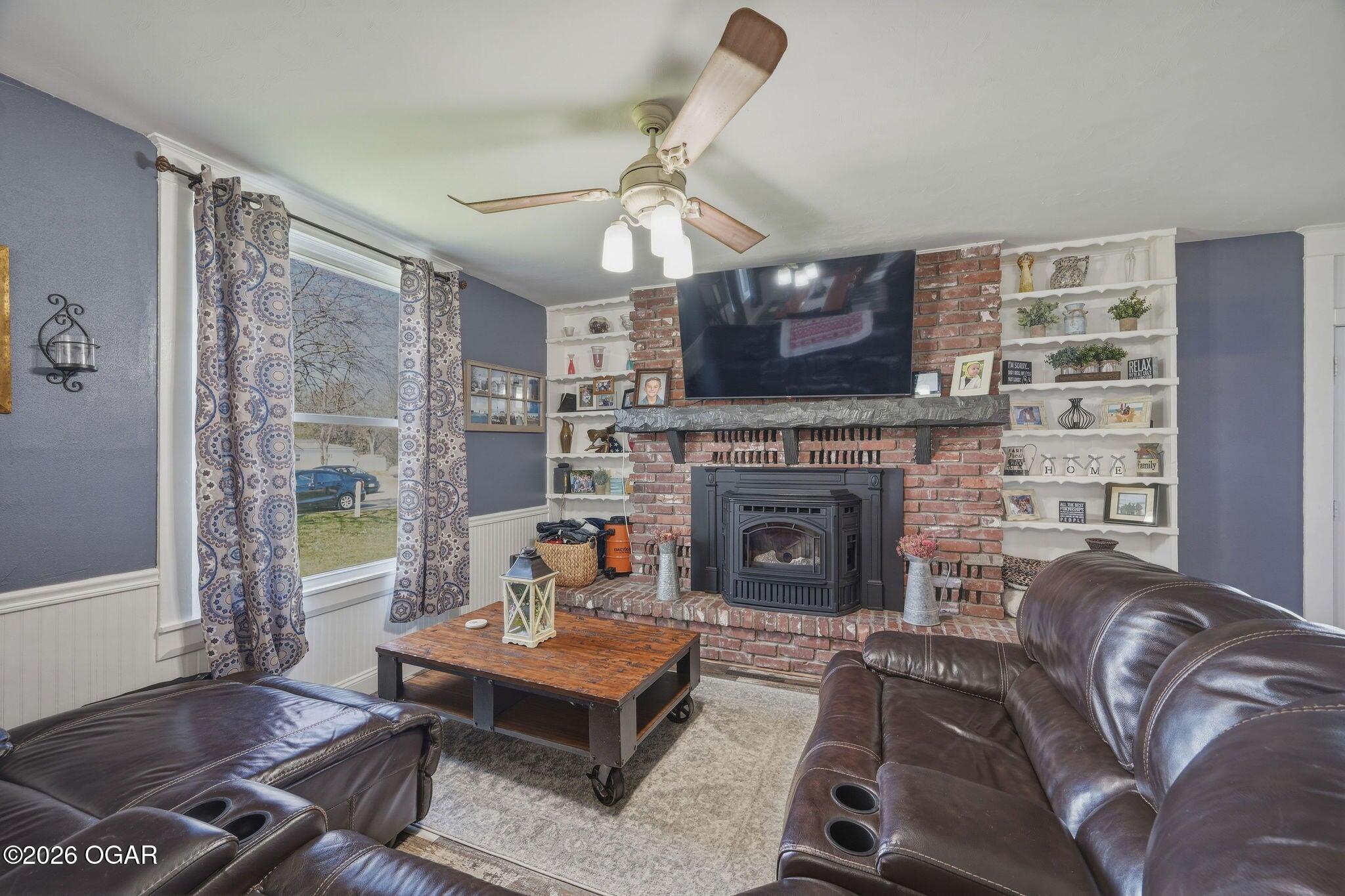 436 Oneida Street Seneca, MO 64865 - Photo 9 of 51 20260401015819096793000000-o