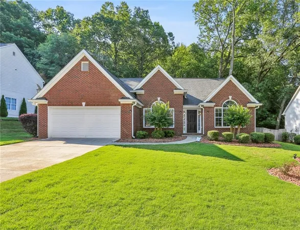 $3,100 | 4395 Red Rock Point, Suwanee, GA 30024