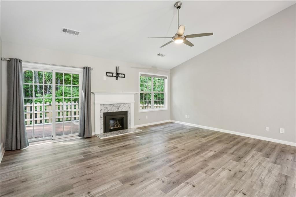 4395 Red Rock Point Suwanee, GA 30024 - Photo 14 of 38