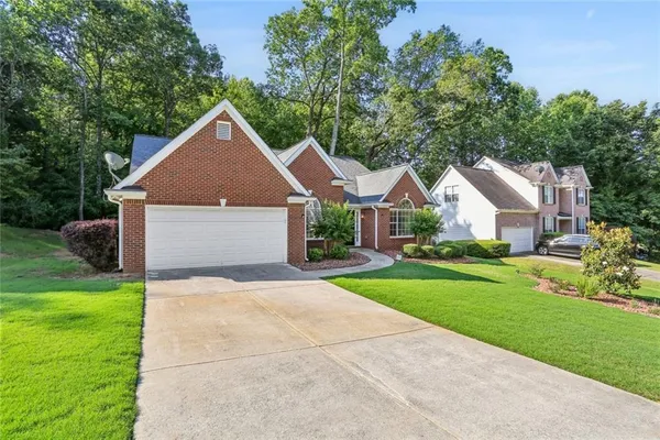$3,100 | 4395 Red Rock Point, Suwanee, GA 30024