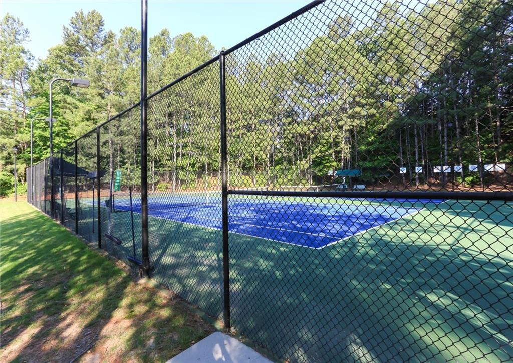 4395 Red Rock Point Suwanee, GA 30024 - Photo 32 of 38