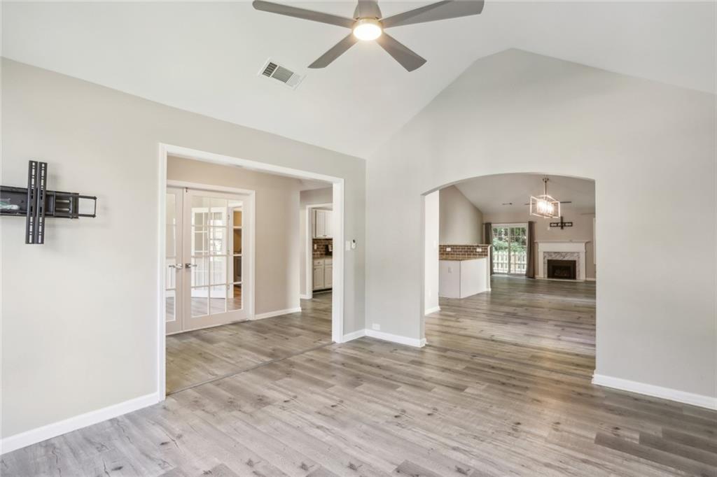 4395 Red Rock Point Suwanee, GA 30024 - Photo 8 of 38