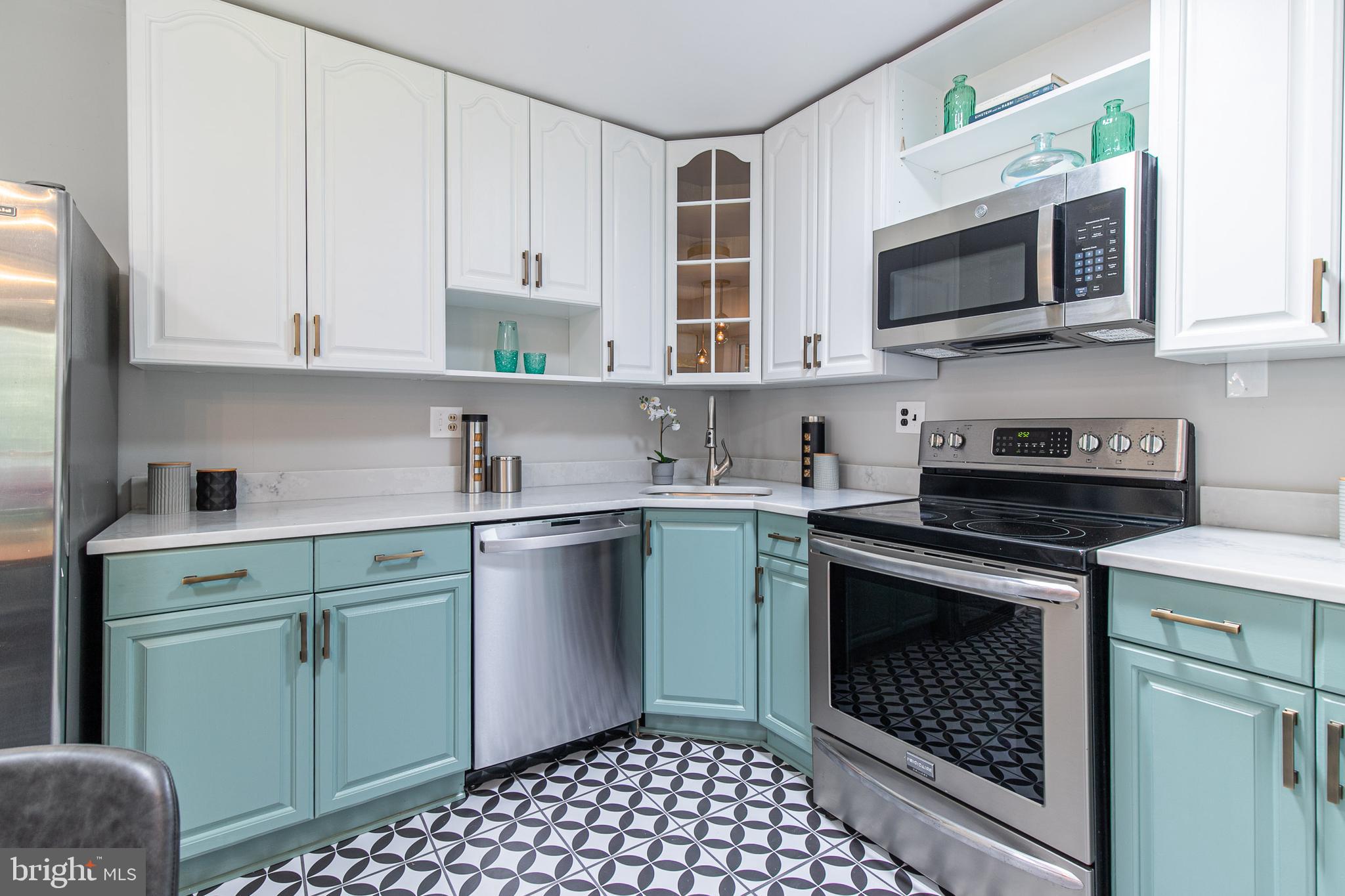 9808 Cherry Tree Lane Silver Spring, MD 20901 - Photo 11 of 39 Gallery Image 11