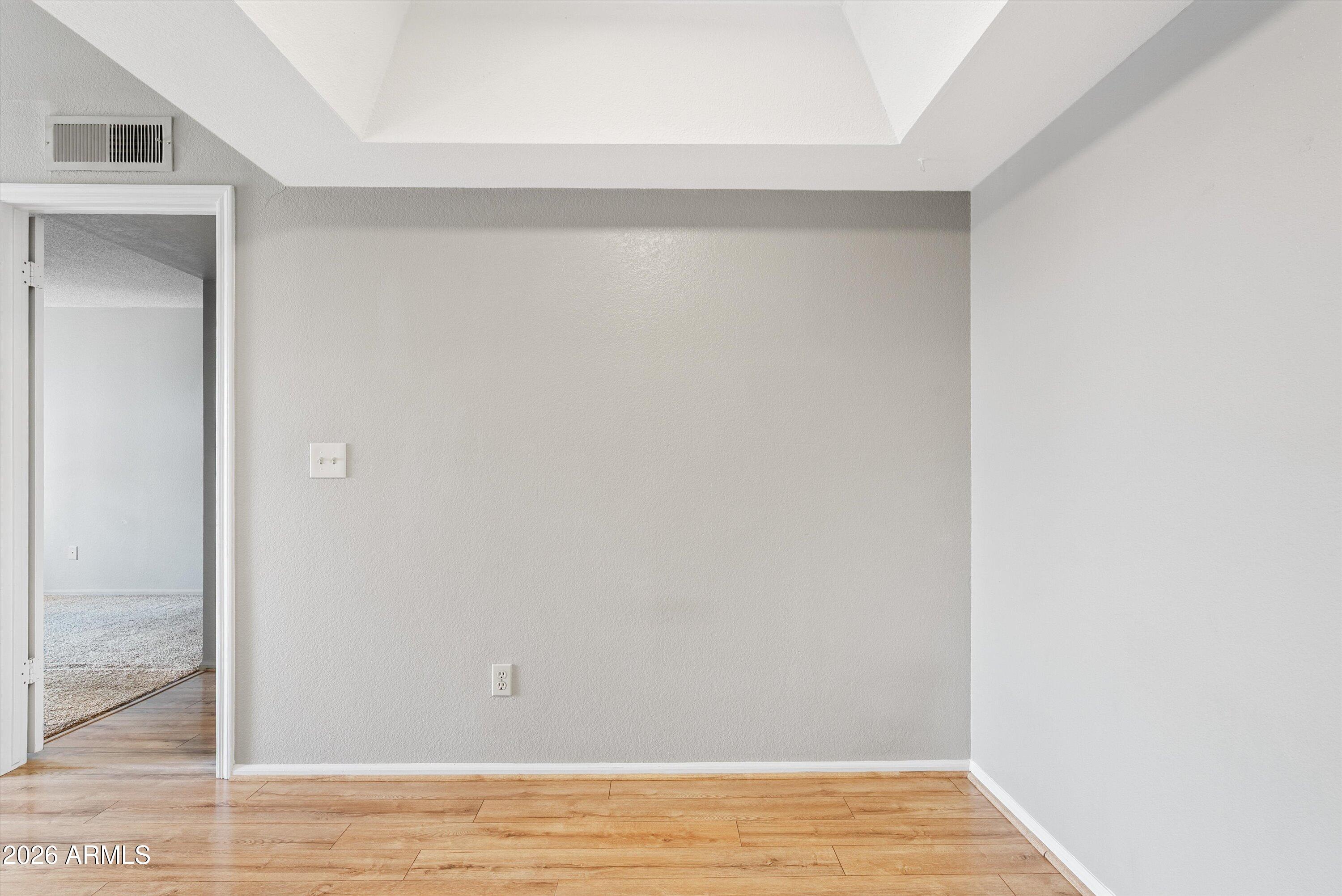 10610 South 48th Street, Unit 2098 Phoenix, AZ 85044 - Photo 7 of 32 dinning