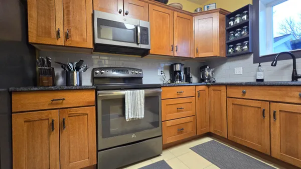 $249,900 | 426 South Webster Street, Bellevue, MI 49021