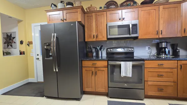 $249,900 | 426 South Webster Street, Bellevue, MI 49021