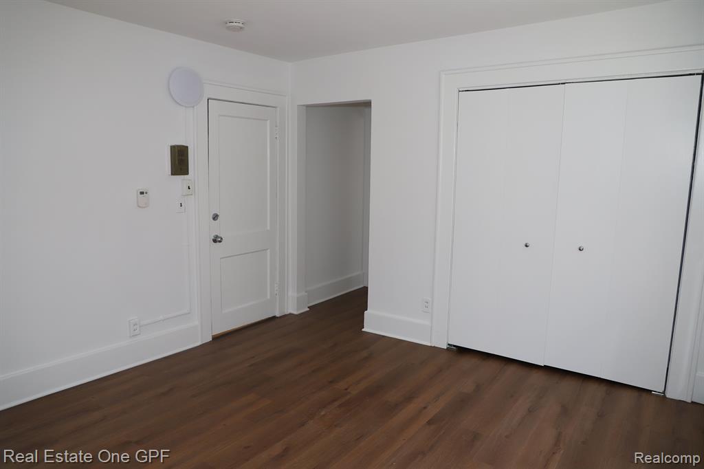 271 West Maple Road, Unit 5 Birmingham, MI 48009 - Photo 6 of 11