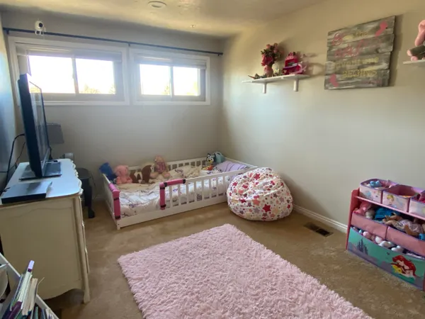 $399,900 | 1265 Midwest Drive, Green River, WY 82935