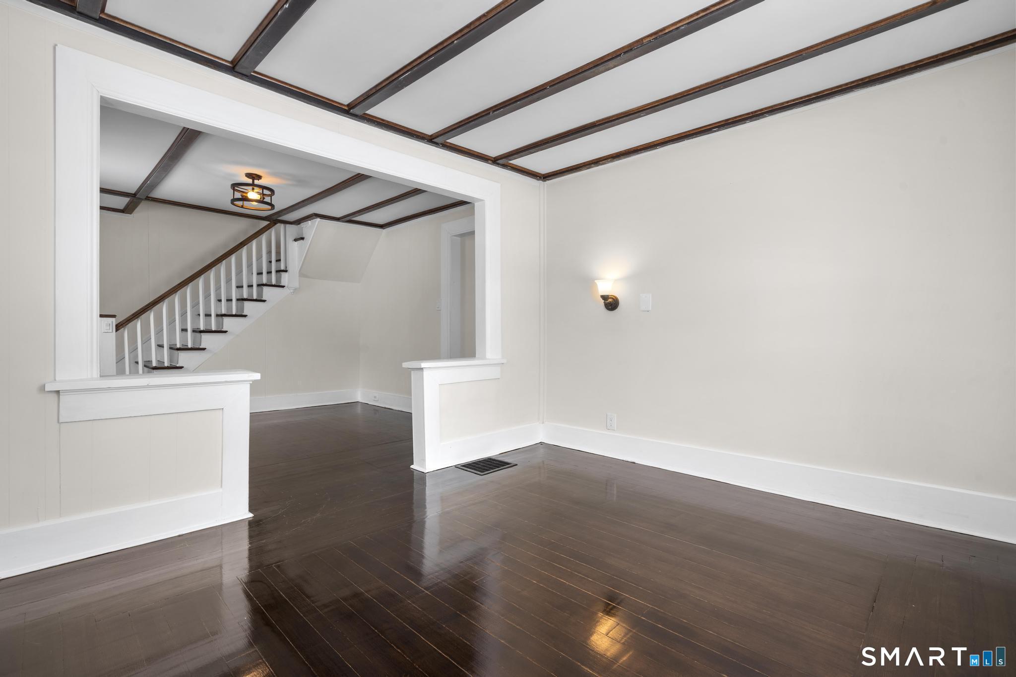 41 Riverview Avenue Groton, CT 06340 - Photo 12 of 31