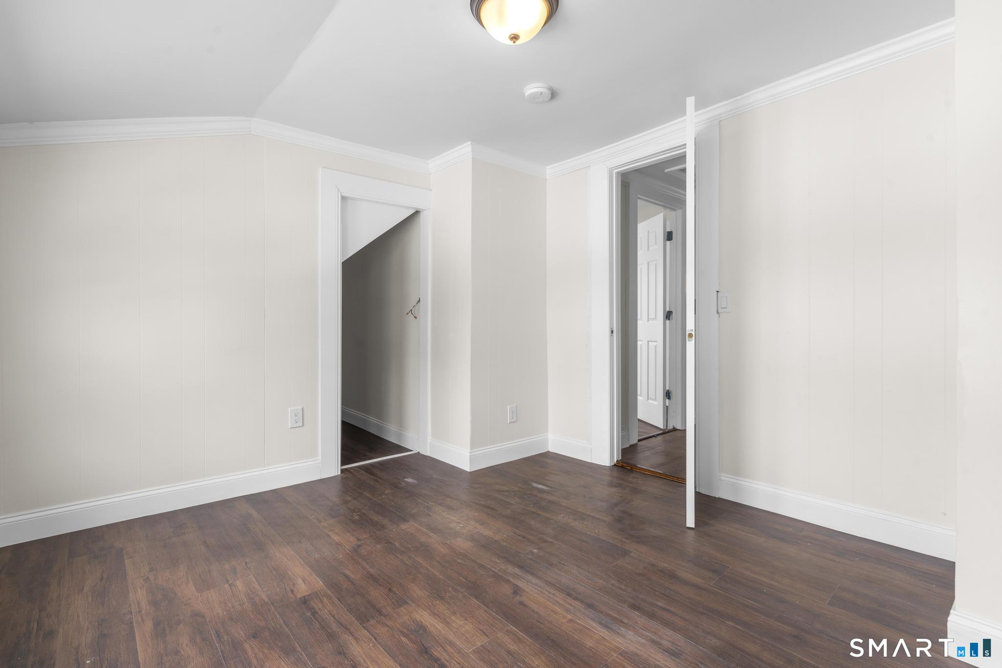 41 Riverview Avenue Groton, CT 06340 - Photo 23 of 31