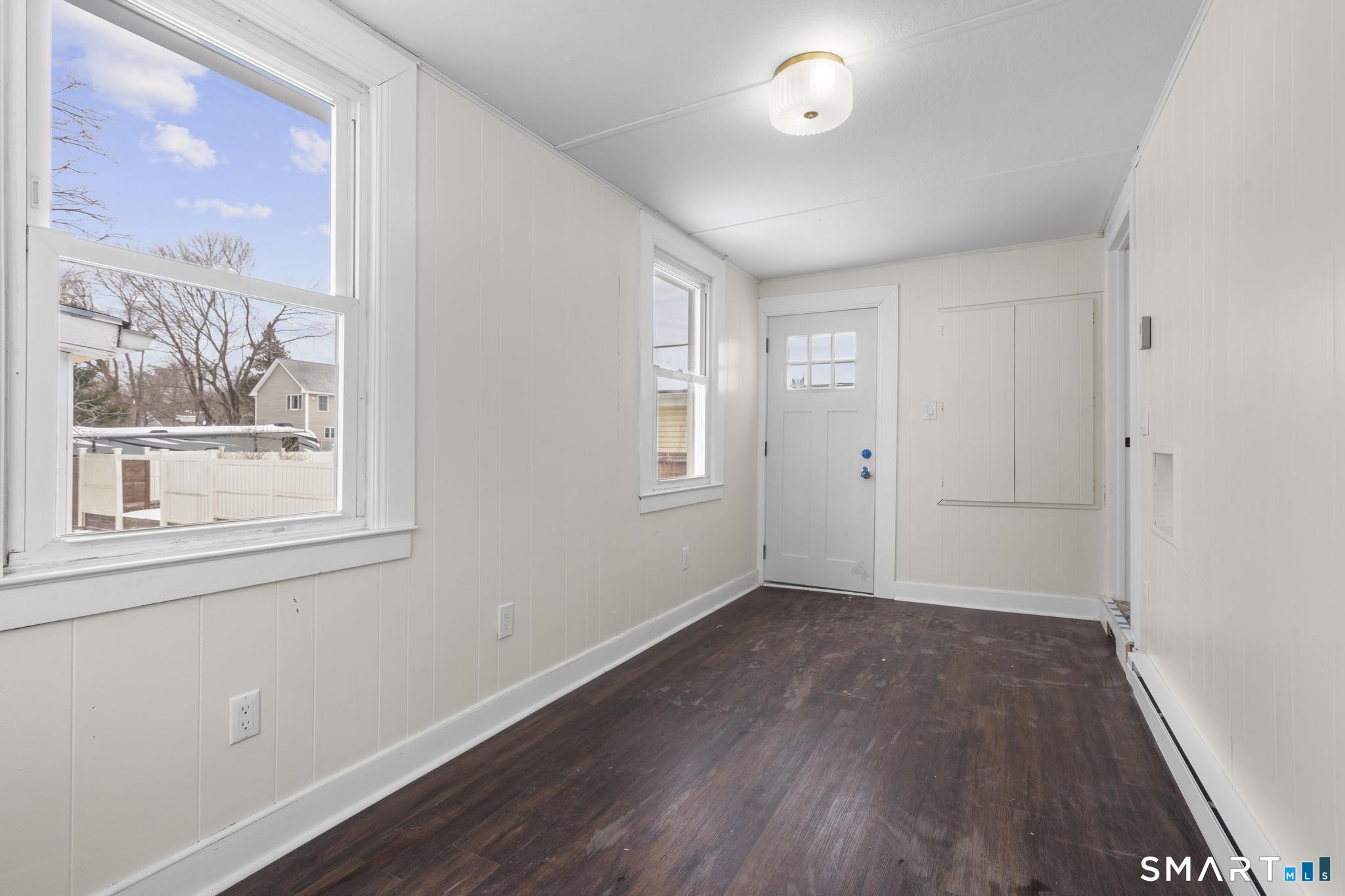 41 Riverview Avenue Groton, CT 06340 - Photo 26 of 31