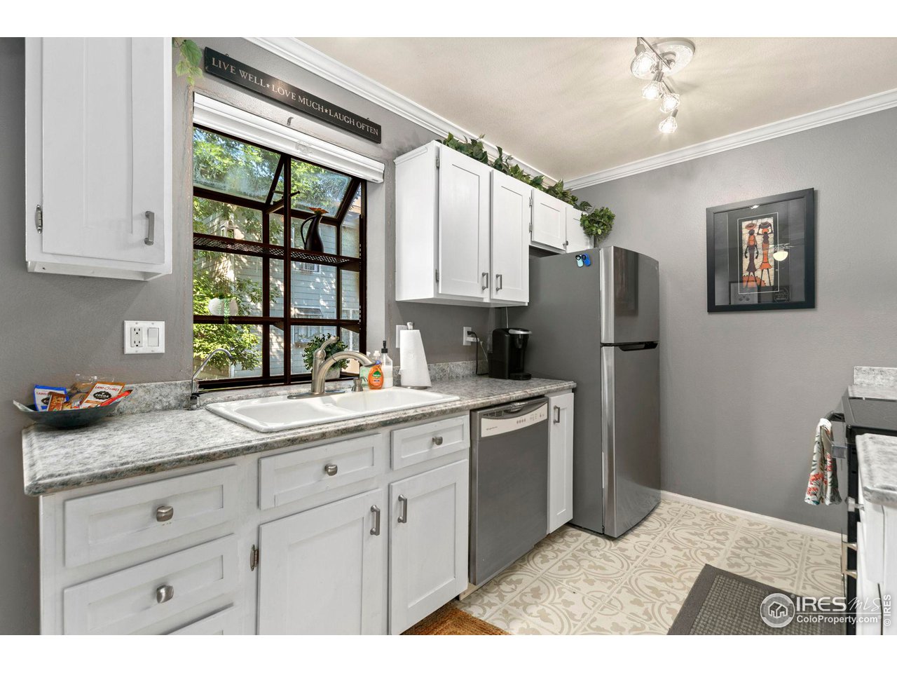 1717 West Drake Road, Unit 3 Fort Collins, CO 80526 - Photo 5 of 15 Kitchen