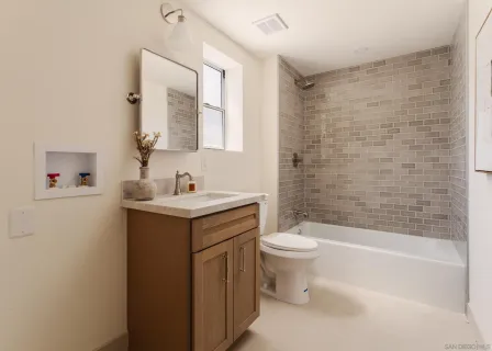 $1,075,000 | 3677 Highland Avenue, San Diego, CA 92105