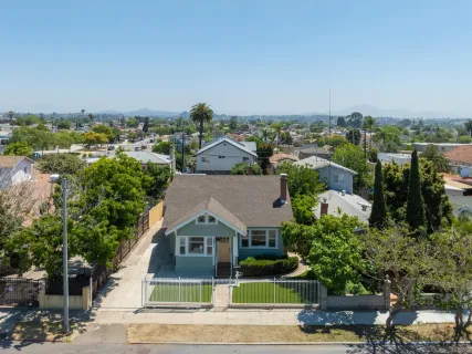 $1,075,000 | 3677 Highland Avenue, San Diego, CA 92105