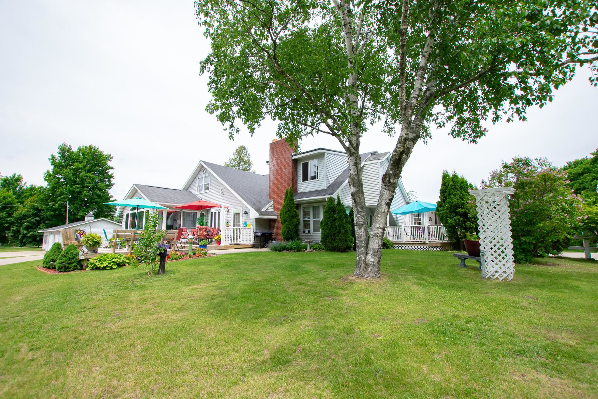 5008 Barney Road Traverse City, MI 49684 - Photo 11 of 48 1907487-10.JPG