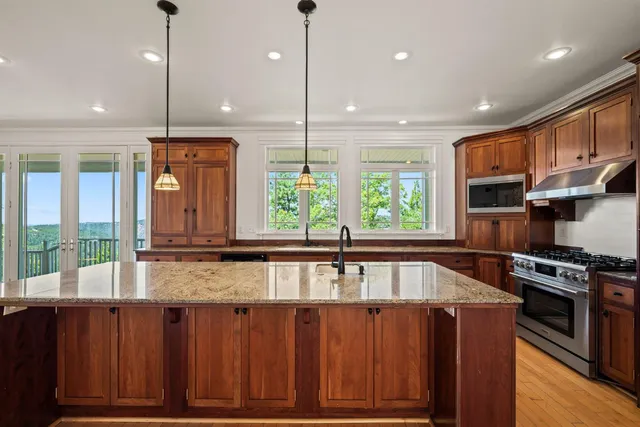 $950,000 | 6060 Keeble Lane, Camino, CA 95709